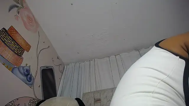 KOURTNEY-- online show from September 2025 01:42:01 AM