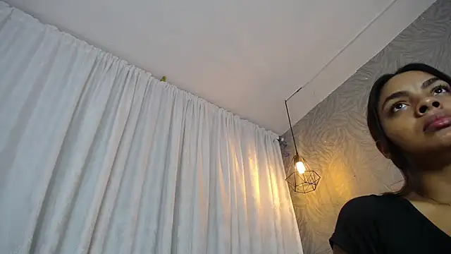 KOURTNEY-- online show from November 2025 01:50:02 AM