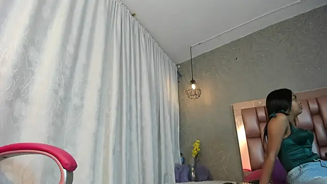 KOURTNEY-- online show from February 2026 02:32:01 AM