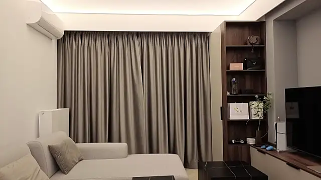 IrisNoire online show from February 2026 08:38:01 PM