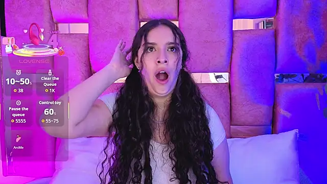 Snapshot of paulette_dupont chatting on October 2025 03:52:02 AM paulette dupont online show from October 2025 03:52:02 AM