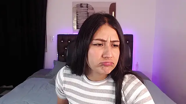 mia aira online show from December 2024 02:27:01 PM