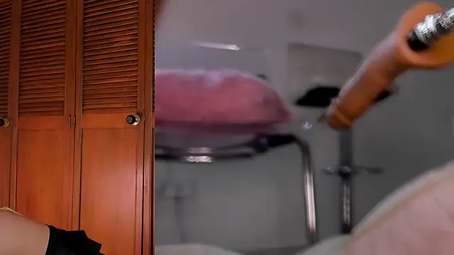 zoe backer online show from December 2025 11:27:02 AM