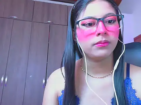 Snapshot of _ALLYSON18_ chatting on June 2026 11:54:02 AM ALLYSON18 online show from June 2026 11:54:02 AM
