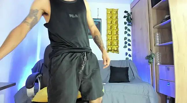 mikee scooth online show from January 2025 07:31:01 AM