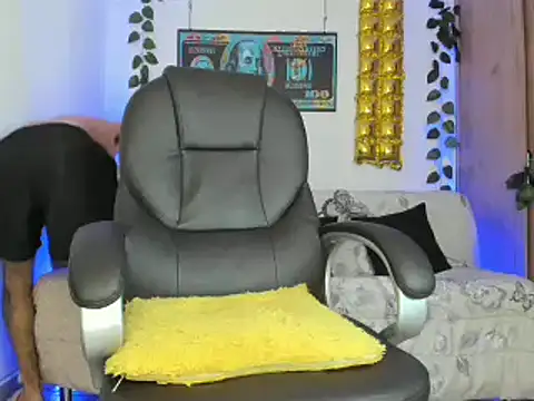 mikee scooth online show from January 2025 03:47:01 PM