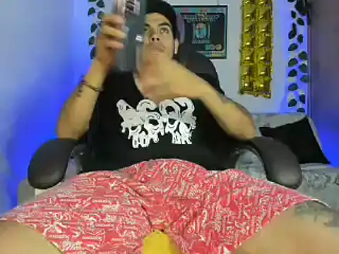 mikee scooth online show from January 2025 07:49:01 PM