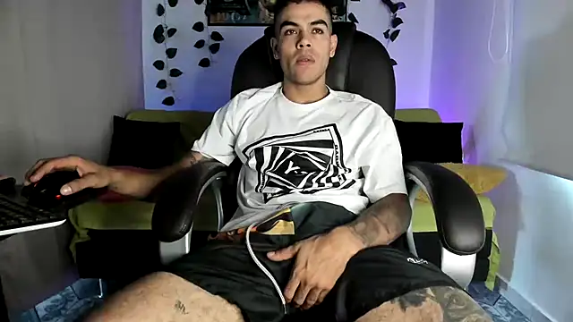 mikee scooth online show from September 2025 03:26:02 PM