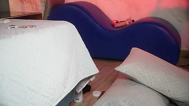 ammy durand online show from April 2026 01:42:02 AM