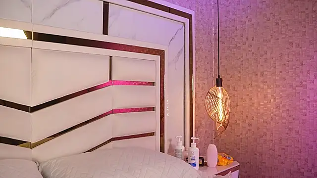 ammy durand online show from April 2026 02:36:02 AM