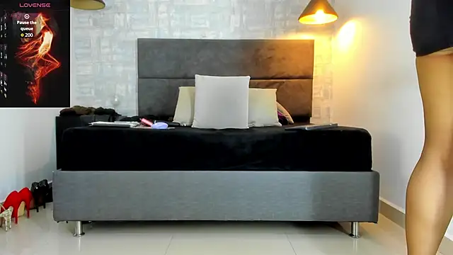 missnatash online show from April 2026 03:22:02 PM