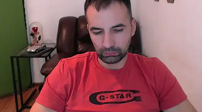 Leo 1617 online show from December 2024 03:32:01 PM