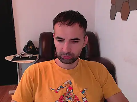 Leo 1617 online show from October 2025 11:33:02 AM