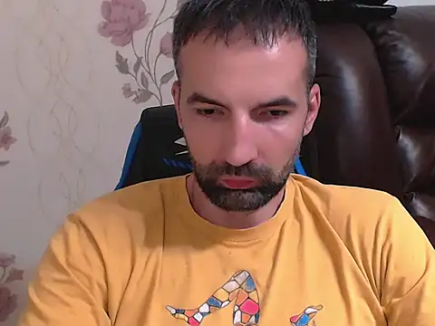 Snapshot of Leo_1617 chatting on July 2026 06:40:02 PM Leo 1617 online show from July 2026 06:40:02 PM