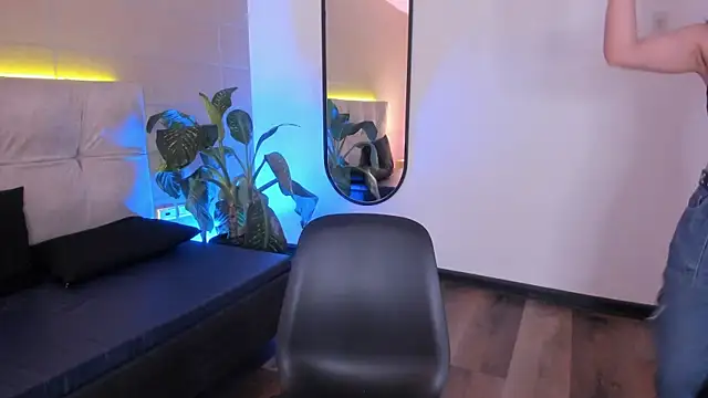 Karito-28 online show from November 2025 12:05:02 PM