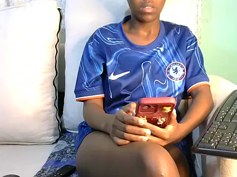 Caryyyl online show from September 2025 01:11:02 PM