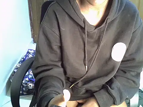 Caryyyl online show from March 2026 06:17:01 AM