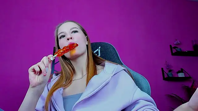 CuteMousee online show from December 2024 08:44:02 AM