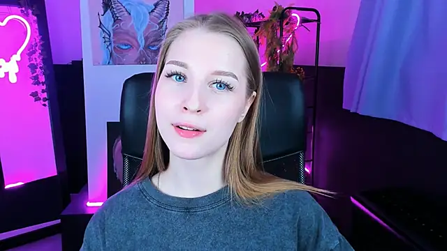 CuteMousee online show from December 2024 04:49:02 PM