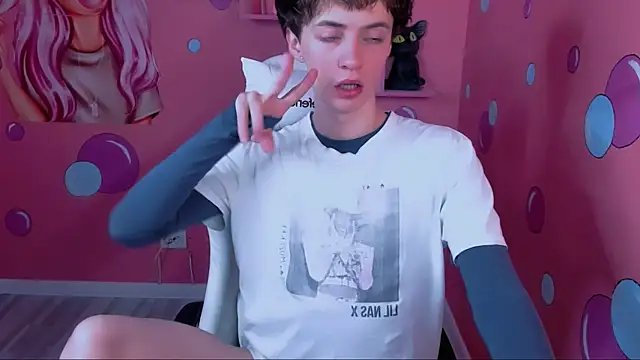 Snapshot of LukeSweet chatting on January 2026 12:53:02 PM LukeSweet online show from January 2026 12:53:02 PM