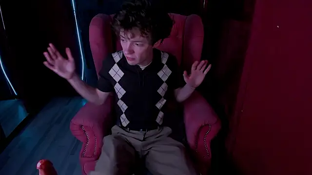 Snapshot of LukeSweet chatting on February 2026 03:24:01 PM LukeSweet online show from February 2026 03:24:01 PM