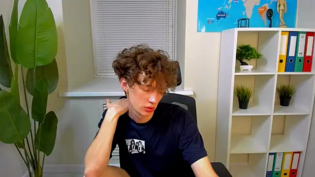 Snapshot of LukeSweet chatting on June 2026 02:49:02 PM LukeSweet online show from June 2026 02:49:02 PM