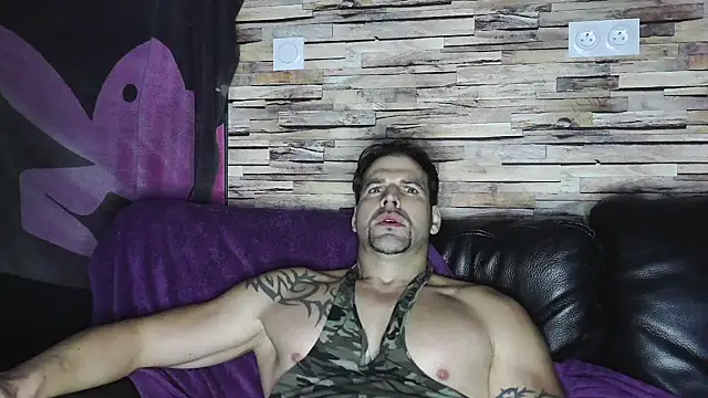 XxBigboybandxX online show from January 2025 07:07:02 PM