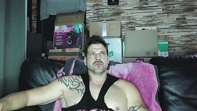 XxBigboybandxX online show from February 2026 05:24:01 PM