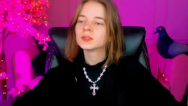 TinaDavil online show from December 2024 05:42:01 PM