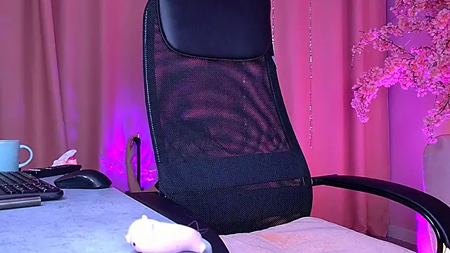 TinaDavil online show from February 2026 09:27:02 AM