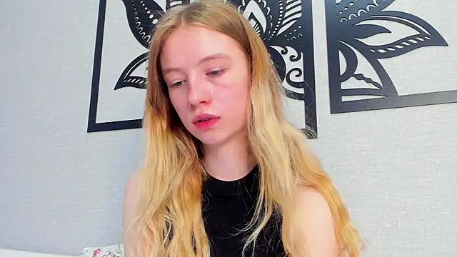 minidivaa  online show from February 2025 01:22:01 PM