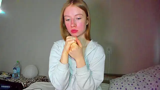Snapshot of minidivaa_ chatting on May 2026 04:15:01 PM minidivaa online show from May 2026 04:15:01 PM