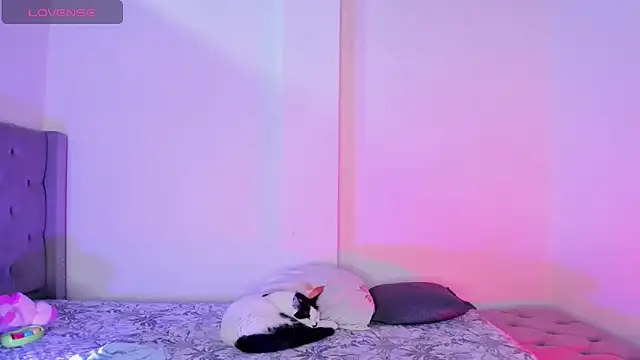 Snapshot of samara_jonness chatting on November 2025 02:02:01 AM samara jonness online show from November 2025 02:02:01 AM