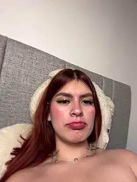 Isa smeraldy online show from March 2026 06:19:01 AM