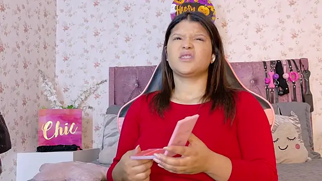 AvrillThomas online show from November 2025 03:56:01 PM