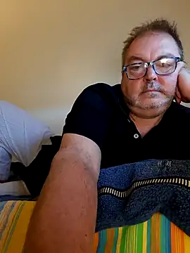 bluangelo online show from September 2025 12:06:01 PM