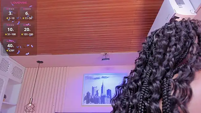 viiolett lee online show from February 2025 02:14:01 AM