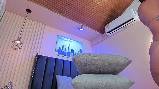 viiolett lee online show from February 2026 08:38:02 PM