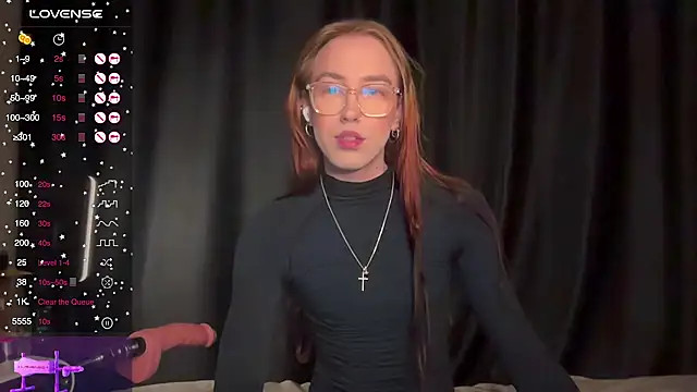 Avril Pearly  online show from November 2025 03:26:02 PM