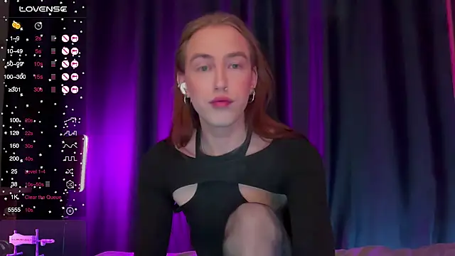 Avril Pearly  online show from December 2025 12:43:01 PM