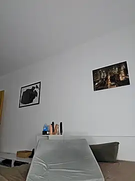 nickdtr online show from October 2025 08:06:02 PM