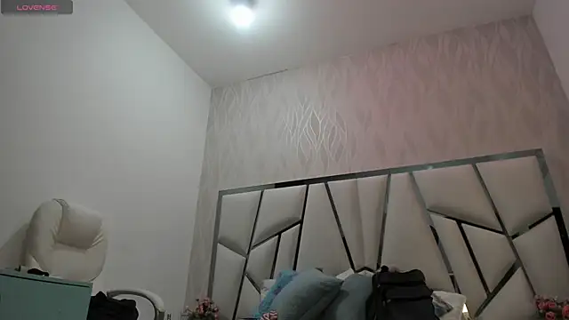 Victoriaa millers online show from February 2026 07:10:02 PM