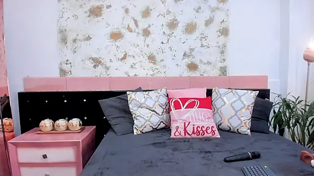 BERGINY  online show from March 2025 01:56:02 PM