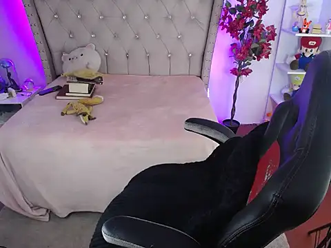 Shaddycute  online show from February 2025 12:14:02 PM