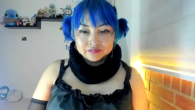 Shaddycute  online show from November 2025 01:27:01 AM