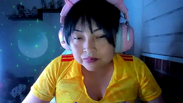 Shaddycute  online show from June 2026 04:11:02 AM