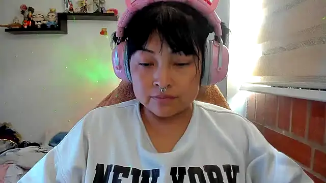 Shaddycute  online show from July 2026 03:27:02 PM