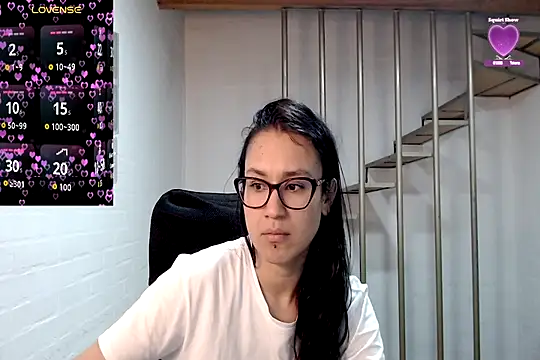 Jessie Desire online show from December 2025 01:45:01 AM