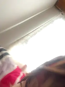 Snapshot of Elle_Lee_ chatting on December 2025 03:17:01 PM Elle Lee online show from December 2025 03:17:01 PM