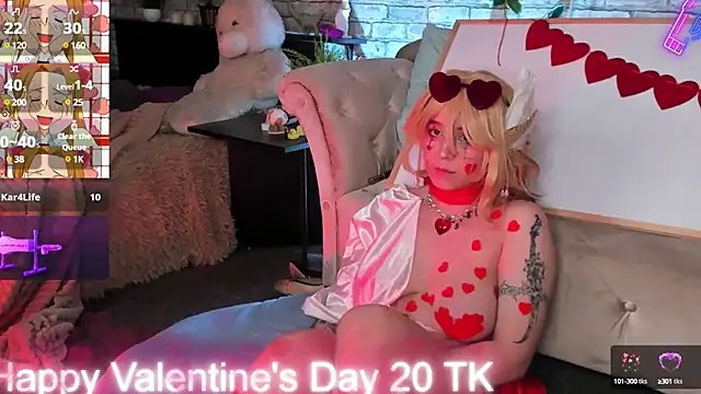 Alex Howell online show from February 2025 03:09:02 AM